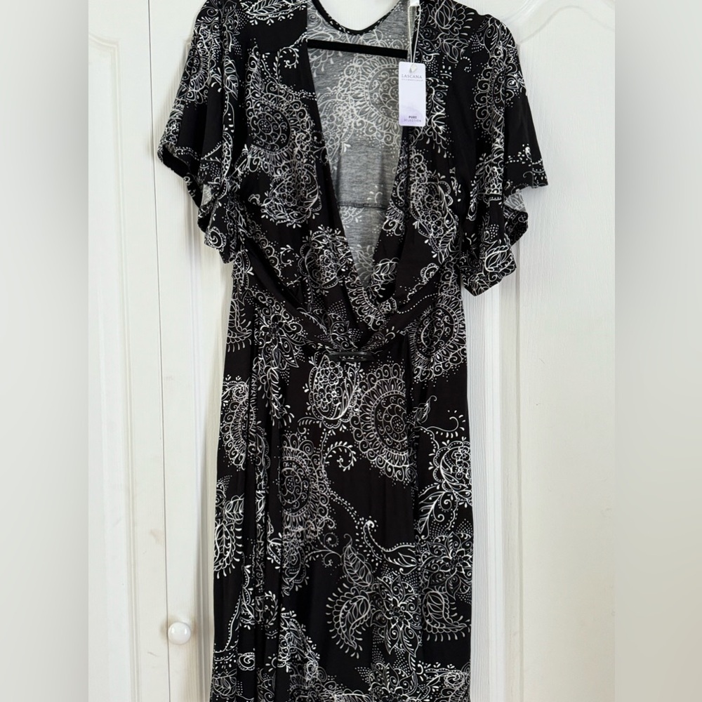 Black and white paisley dress with front buckle.